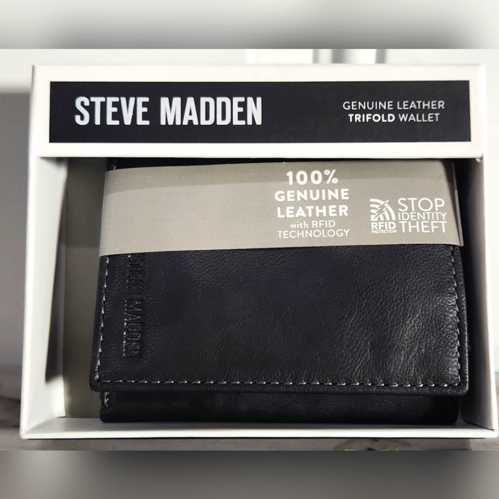 NWT Steve Madden black trifold wallet w/ RFID technology